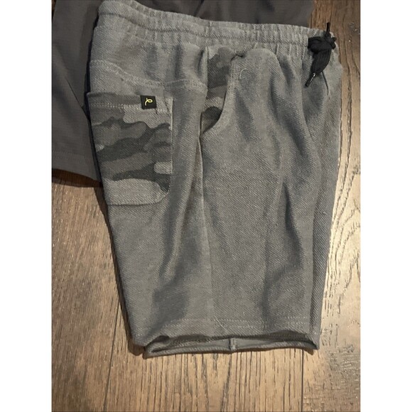 Boys Size 6-7 Clothes Bundle 12 Piece Lot Summer Minecraft, Nike, Sports, Hulk+ - Picture 9 of 12